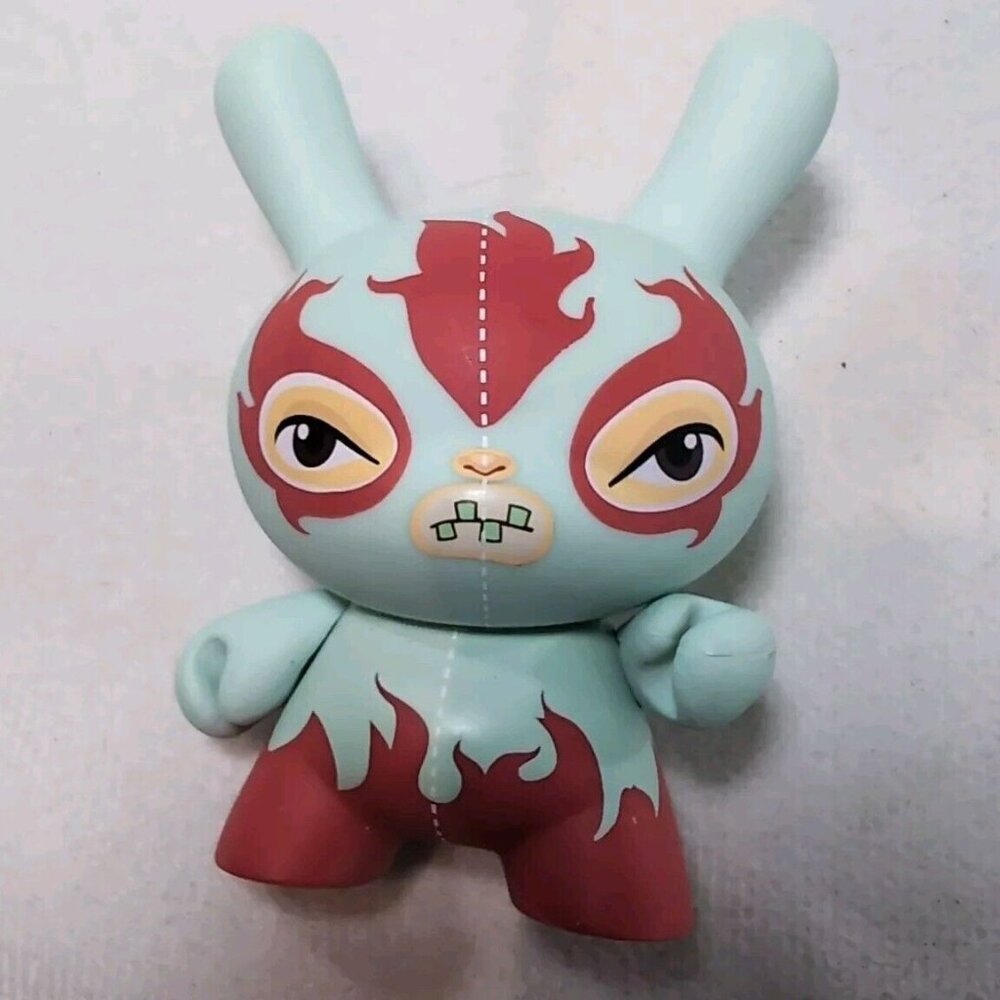 Kidrobot Dunny 2010 Fatale Vinyl Figure Kathie Olivas Blue Red 3" 2/25 Designer